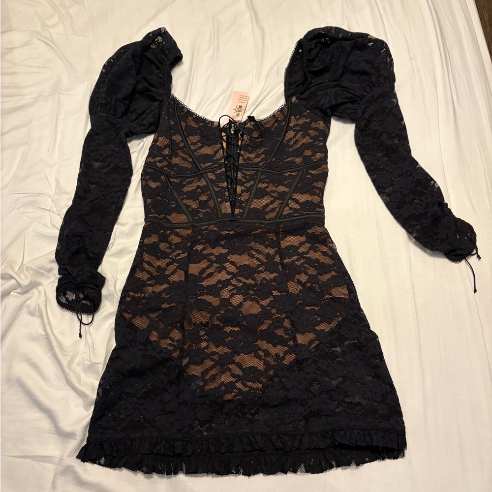VS Black Lace Puff Sleeve Dress NWT